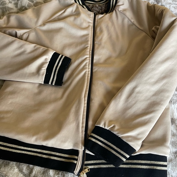 Jacket - Picture 7 of 9